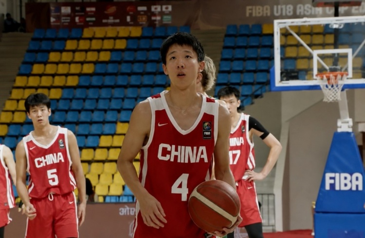 外出深造！媒体人：两所北美顶尖篮球学校已向张宇辰发出诚挚邀约
